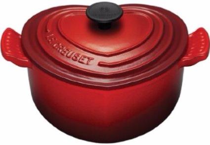 Cocotte cœur en fonte émaillée Le Creuset 20 cm cerise