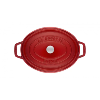Cocotte ovale en fonte émaillée Staub rouge Cerise de 23 cm